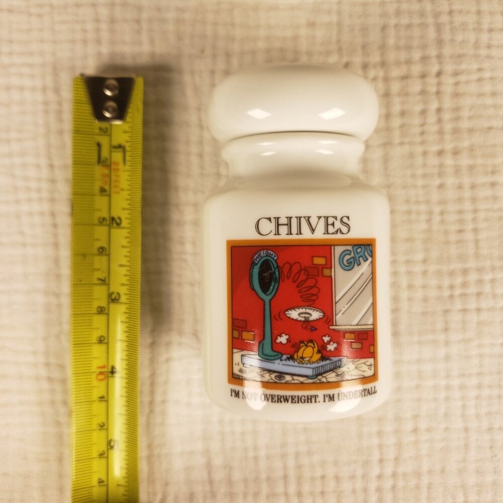 Vintage Danbury Mint 1994 Garfield Ceramic Spice Jar with Lid - Chives - Picture 2 of 6